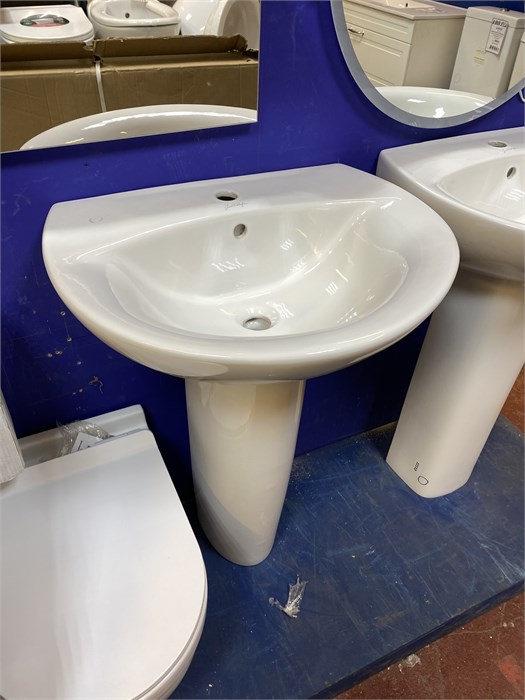 Jacob Delafon PATIO E4159NG-00 умывальник  /60x47/ (бел) +  Jacob Delafon OVE E1575-00 Пьедестал для умывальников (бел) 13173 - фото 53796