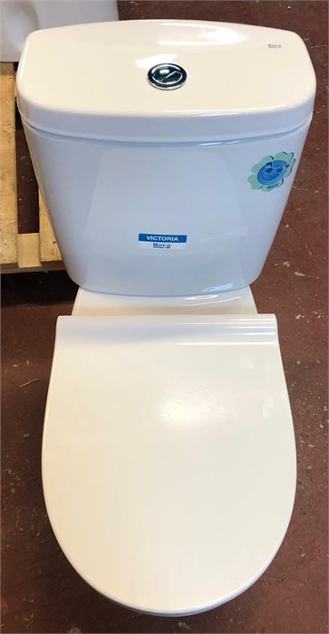 Roca VICTORIA 34239U000  унитаз-компакт с сиденьем (косой выпуск) (бел) 34239U000