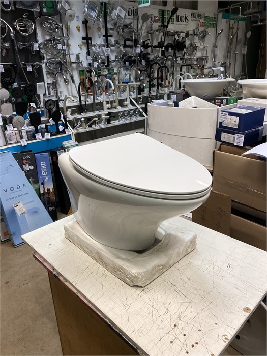 Безободковый подвесной унитаз Jacob Delafon Nouvelle Vague EDK102-00 + JACOB DELAFON NOUVELLE VAGUE E20069-00 Сиденье для унитаза (микролифт, быстросъемное, тонкое, дюропласт, белый) EDK102-00