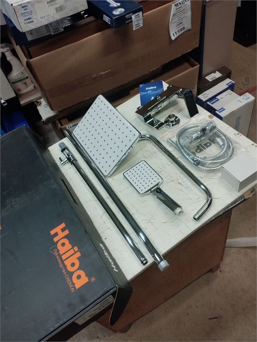 Haiba HB24639 Душевая система с верхним душем, смесителем и ручной лейкой, хром. HB24639