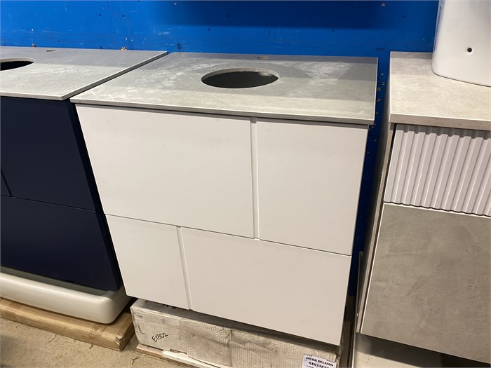 Roca Pilar 60 A857668472 Тумба белая + Roca Pilar A857673522 Столешница керамогранит, сер A857673522