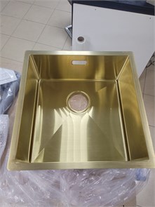 {{productViewItem.photos[photoViewList.activeNavIndex].Alt || productViewItem.photos[photoViewList.activeNavIndex].Description || 'Мойка кухонная IDDIS Edifice EDI44B0i77 для подстольного монтажа, 440*440 мм., матовое золото'}}