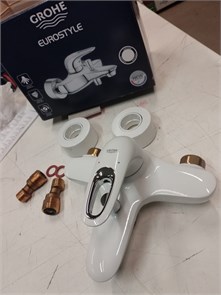 {{productViewItem.photos[photoViewList.activeNavIndex].Alt || productViewItem.photos[photoViewList.activeNavIndex].Description || 'Grohe Eurostyle New 33591LS3 Смеситель для ванны и душа, цвет: белая луна/хром.'}}