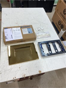 {{productViewItem.photos[photoViewList.activeNavIndex].Alt || productViewItem.photos[photoViewList.activeNavIndex].Description || 'GEBERIT TANGO 115.760.45.1 Смывная клавиша  (один режим слива, механическое, золото)'}}