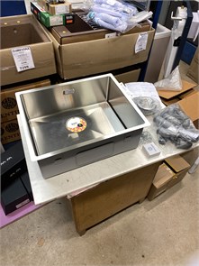 {{productViewItem.photos[photoViewList.activeNavIndex].Alt || productViewItem.photos[photoViewList.activeNavIndex].Description || 'IDDIS Edifice EDI54S0i77 Мойка для кухни универсального монтажа, нерж сталь, сатин'}}