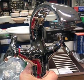 {{photo.Alt || photo.Description || 'D&amp;K HessenGoethe DA1382141 Смеситель для раковины, хром'}}