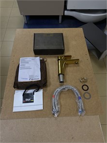 {{photo.Alt || photo.Description || 'D&amp;K DA1432103 BerlinTouro Смеситель для раковины, золото'}}