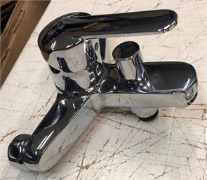 {{photo.Alt || photo.Description || 'Roca VICTORIA BD 75A0125C02 Cмеситель для ванны и душа, хром'}}