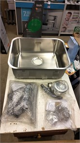 {{photo.Alt || photo.Description || 'Мойка кухонная IDDIS Mate MAT53S0i77 сатин, 533*433 мм'}}