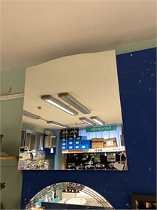 {{photo.Alt || photo.Description || 'Зеркало на подложке Виктория 75 81х72,5 см'}}