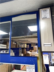 {{photo.Alt || photo.Description || 'Зеркало на подложке ВИКТОРИЯ 55  80х52 см'}}