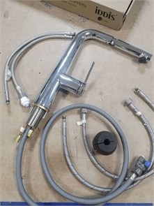 {{photo.Alt || photo.Description || 'Смеситель для кухни Iddis Pure PURSBPFi05 с каналом для фильтрованной воды и вытяжным изливом, хром'}}