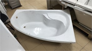 {{photo.Alt || photo.Description || 'Акриловая ванна Vitra Nysa, правосторонняя, 150x100 см'}}