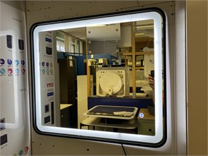 {{photo.Alt || photo.Description || 'Зеркало IDDIS Cloud CLO8000i98 с подсветкой и обогревом, 80 см'}}