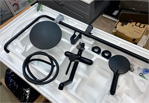 {{photo.Alt || photo.Description || 'IDDIS Aiger AIGBL3Fi06 Душевая система с тропическим душем и изливом, черный матовый'}}