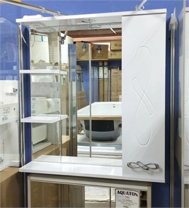 {{photo.Alt || photo.Description || 'Style Line Венеция 29611 Шкаф зеркальный 75 см с подсветкой и розеткой, белый'}}