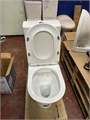 Azario FRETTA ROUND AZ-7121A Унитаз напольный безободковый в комплекте с бачком и прямым сиденьем микролифт. Размер 650x340x790 мм AZ-7121A
