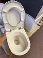 LAUFEN PRO Унитаз подвесной 8.2095.0.000.000.1 гор. вып. 56*36 (белый) + Berges 015103 GEO SO Сиденье 8.2095.0.000.000.