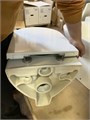 LAUFEN PRO Унитаз подвесной 8.2095.0.000.000.1 гор. вып. 56*36 (белый) + Berges 015103 GEO SO Сиденье 8.2095.0.000.000.
