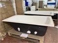 JACOB DELAFON BIOVE  150*75 BD E6D903-0 Ванна чугунная (белый расположение перелива стандартное) с ножками E4113-NF в комплекте E6D903-0