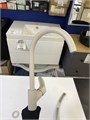 Am.Pm Like F8007133 Смеситель для кухни , элегантный белый F8007133