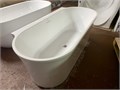 Акриловая ванна BelBagno BB409-1700-800 пристенная, белая овальная, со сливом-переливом Размер: 170x80 см BB409-1700-800