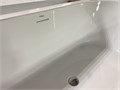 Акриловая ванна BelBagno BB409-1700-800 пристенная, белая овальная, со сливом-переливом Размер: 170x80 см BB409-1700-800